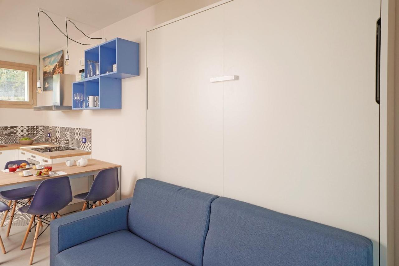 Gardaliva Blue Studio 3 Manerba del Garda Eksteriør billede